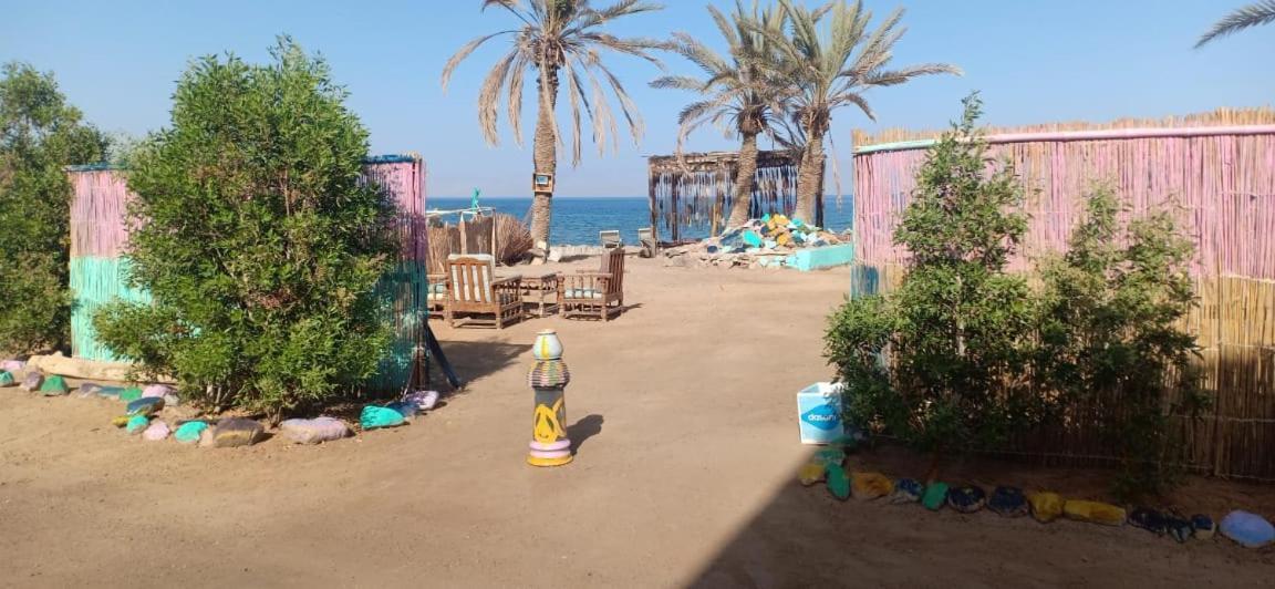 Хостел Sebaii Camp السباعى كامب شاطئ الترابين بجوار ويت بالس Нувейба Екстер'єр фото